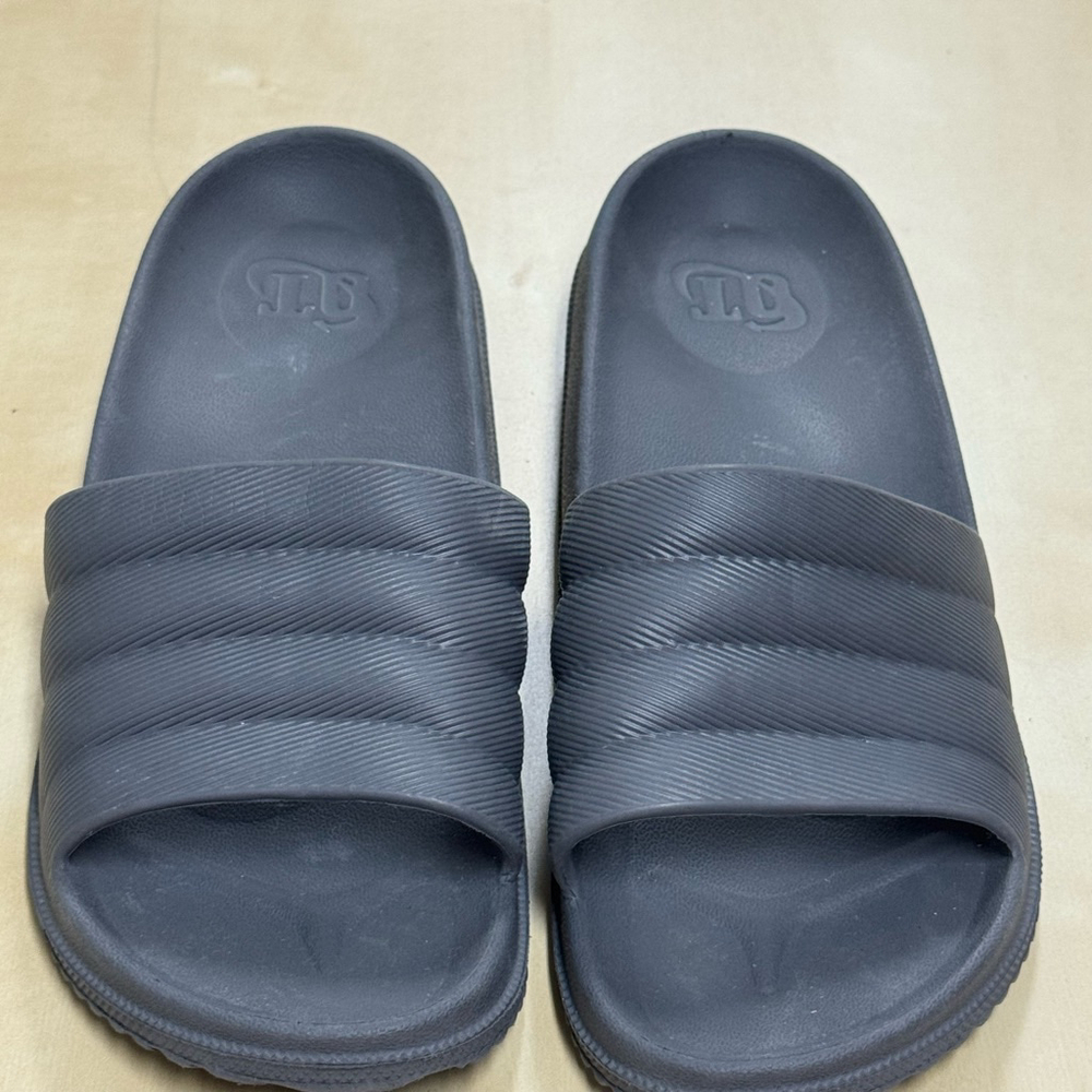 OT Revolution Men's Black Slides/Sandals Size 11/12
